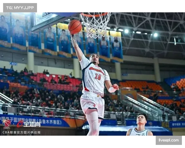 半决赛G2实时：广东华南虎半场传中成功率高达65%，暂时领先新疆伊力特